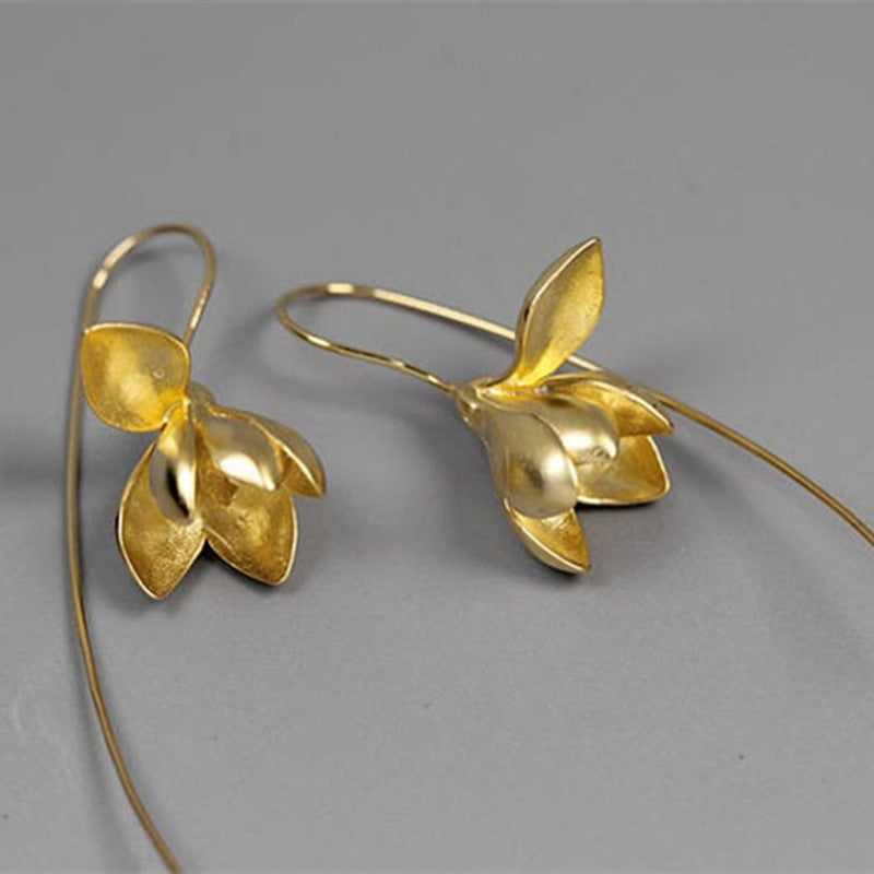 Beautiful Silver Earring with Unique Style