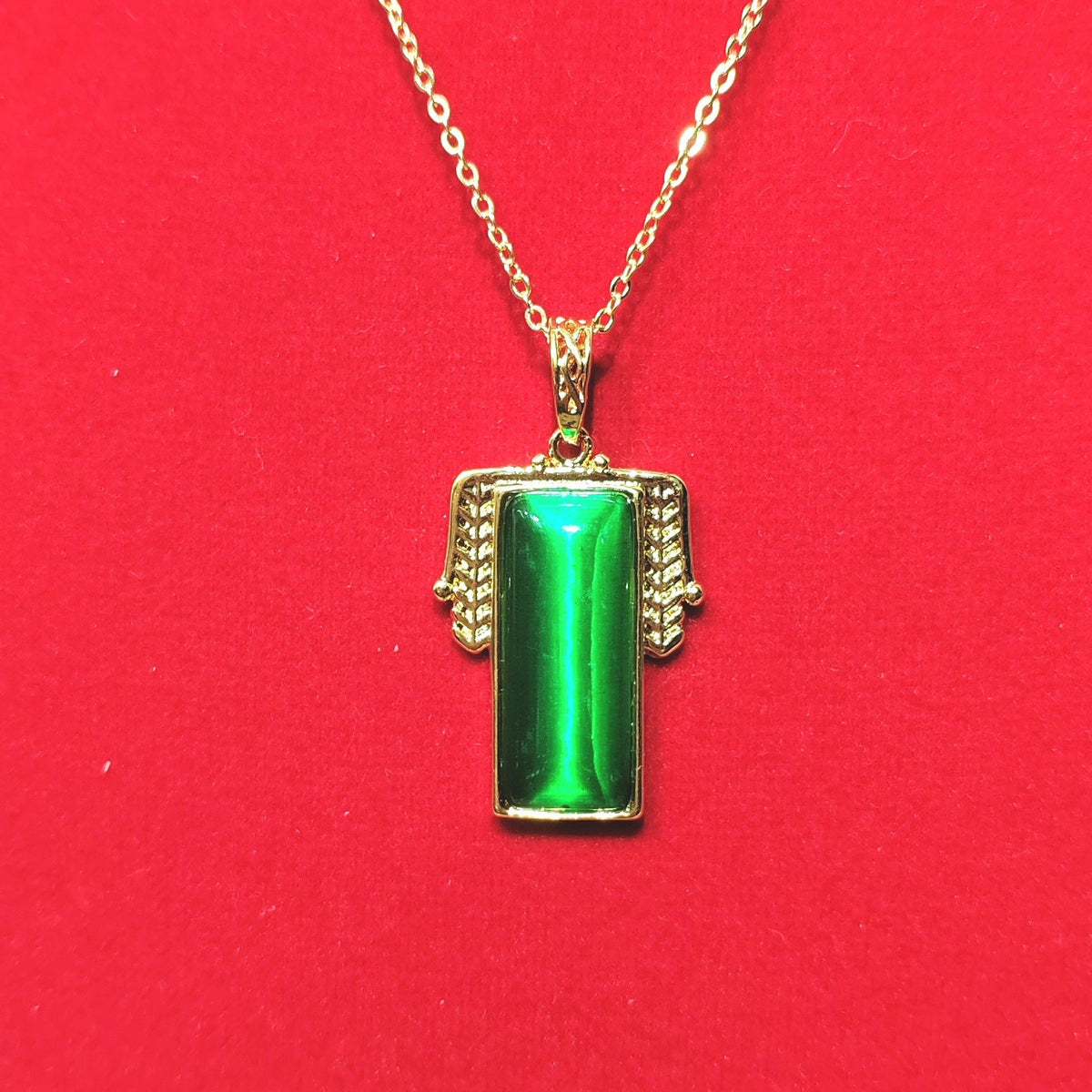 Classic Necklace with Timeless Appeal