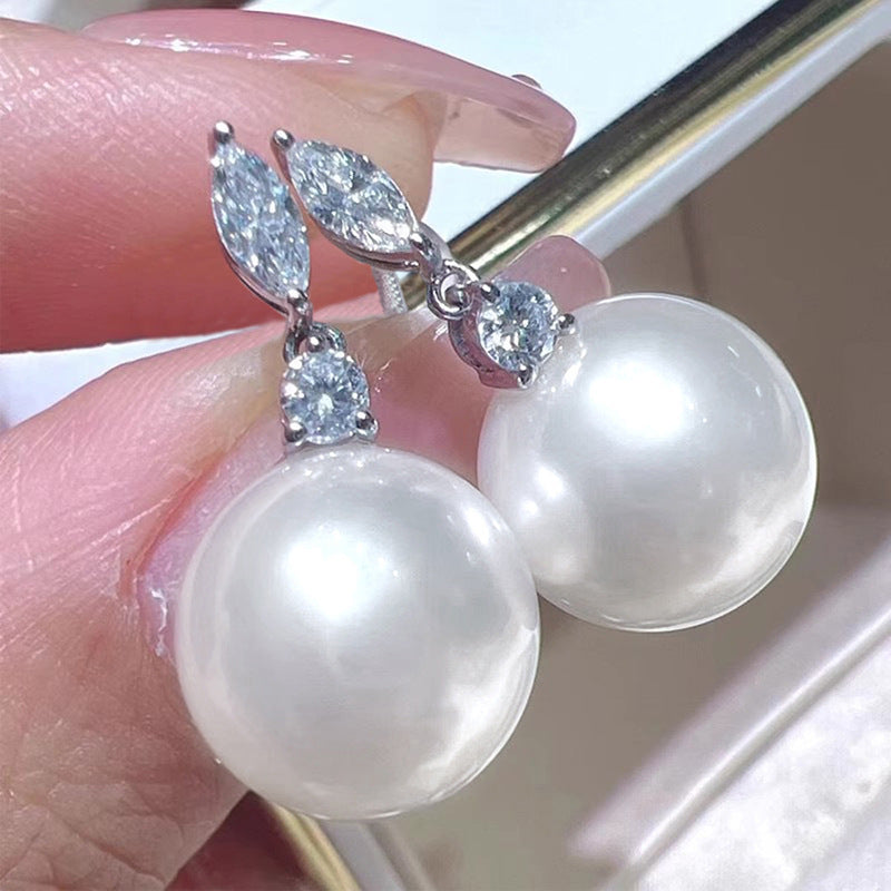 Elegant Pearl Piece for Every Occasion