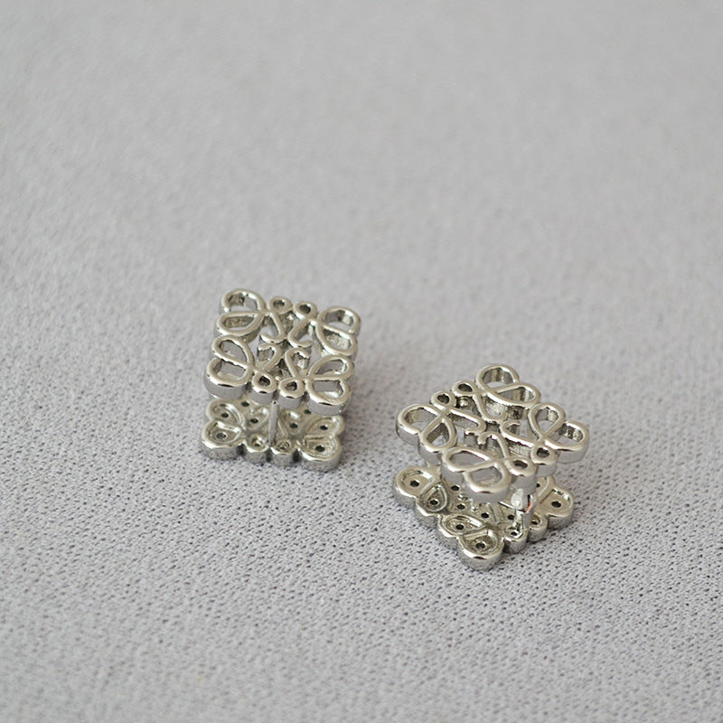 Stunning Gold Earring for Daily Wear