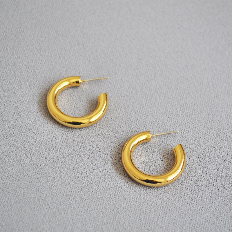 Elegant Gold Earring for Every Occasion