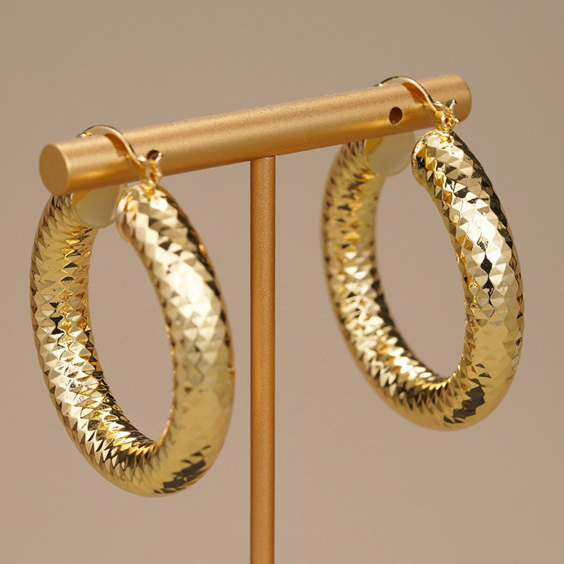 Classic Earring with Timeless Appeal