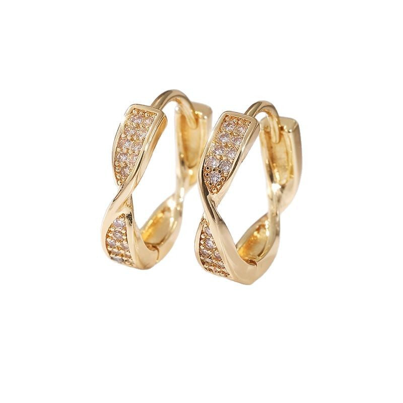 Romantic Silver Earring for Special Moments