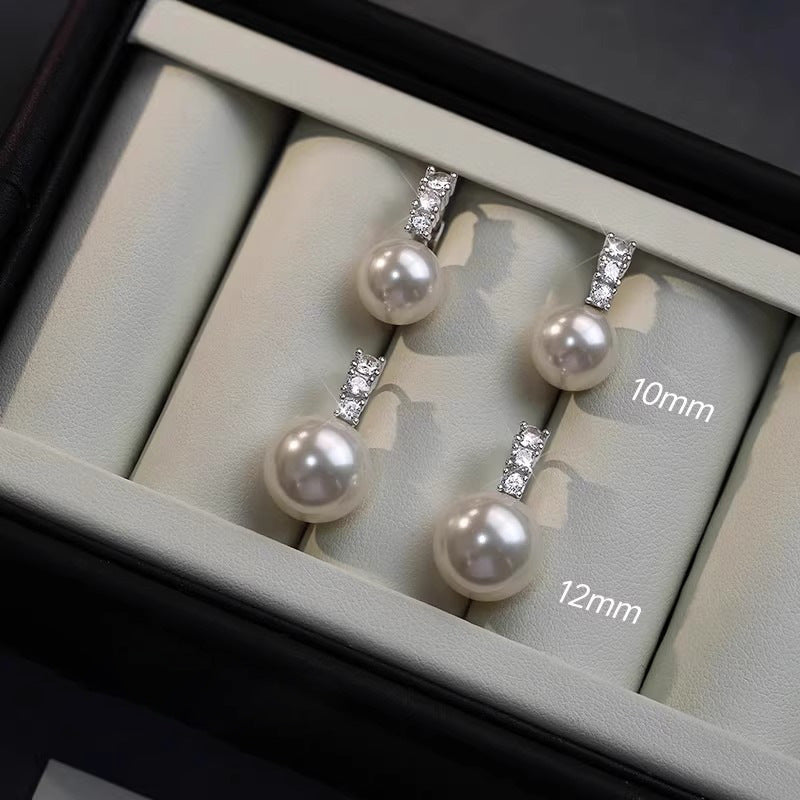 Romantic Pearl Earring for Special Moments