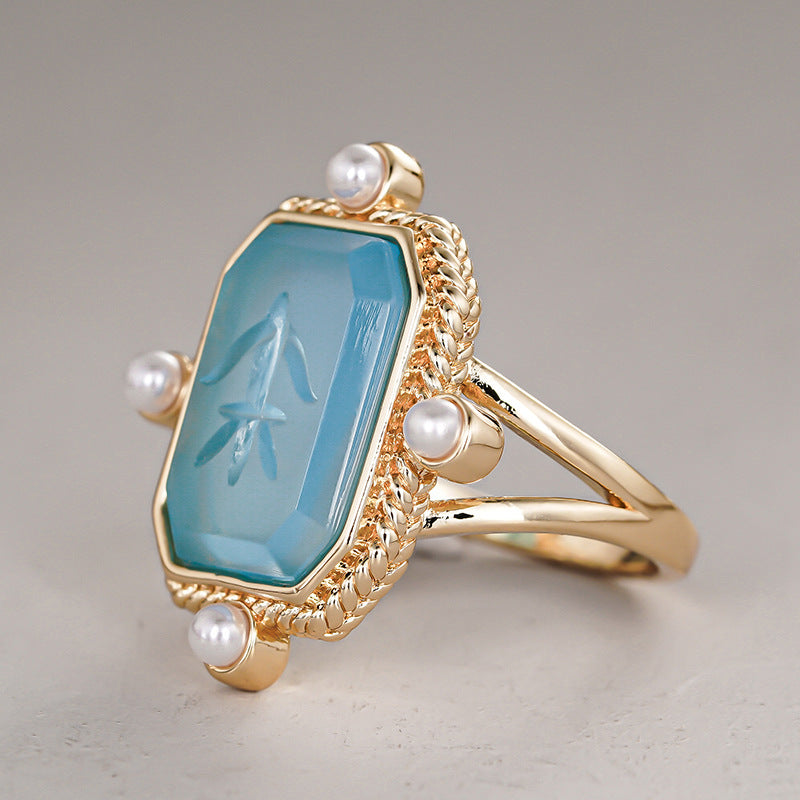 Classic Ring with Timeless Appeal