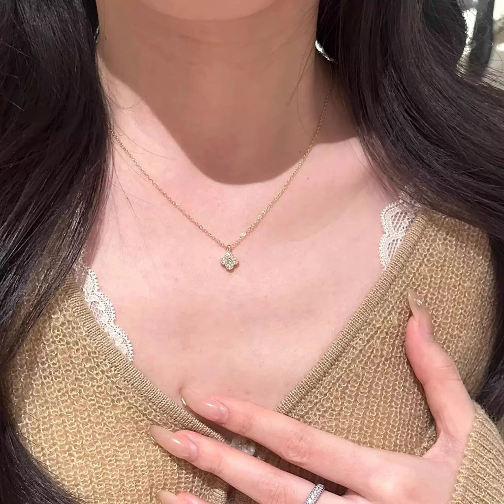 Stunning Necklace for Daily Wear