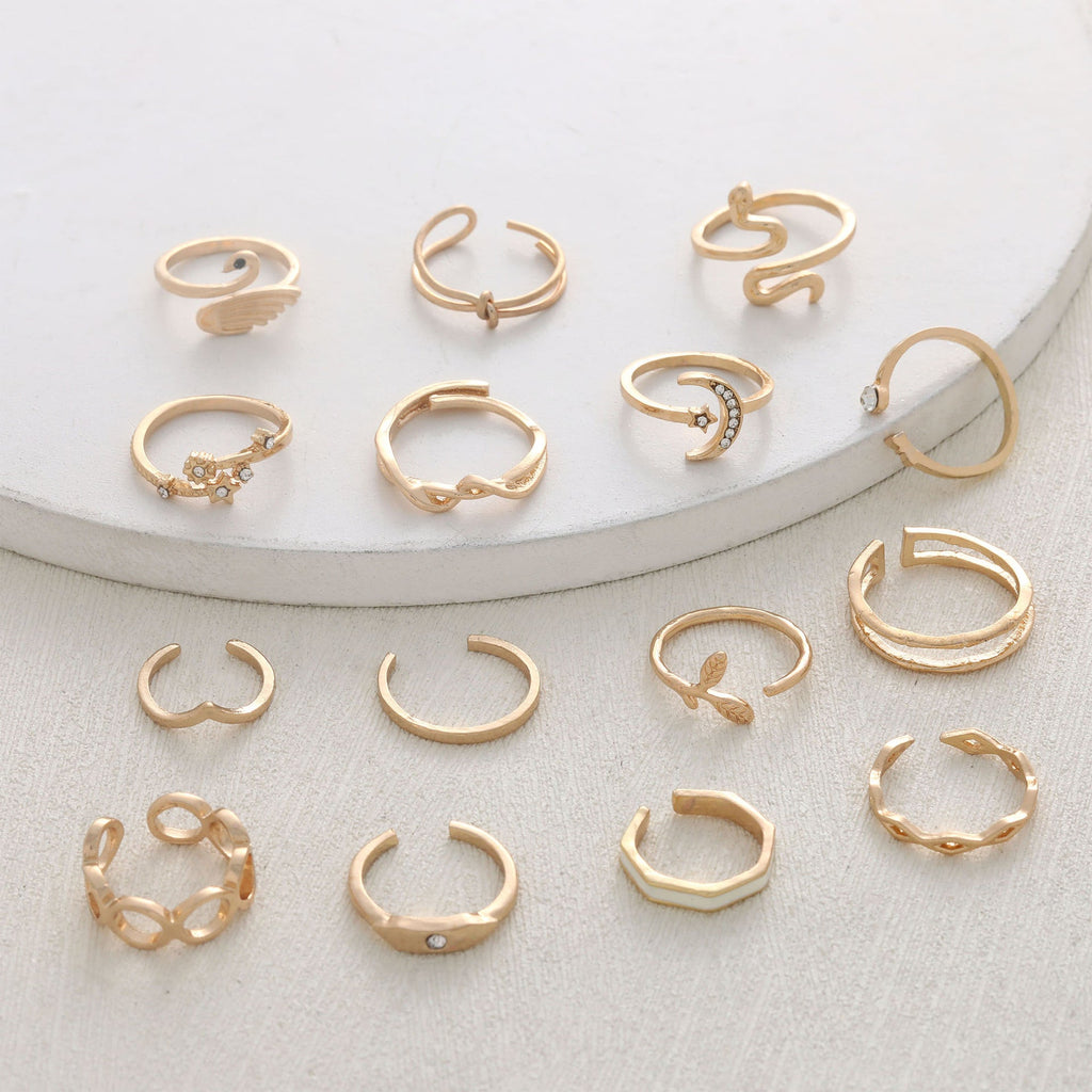 Romantic Gold Ring for Special Moments