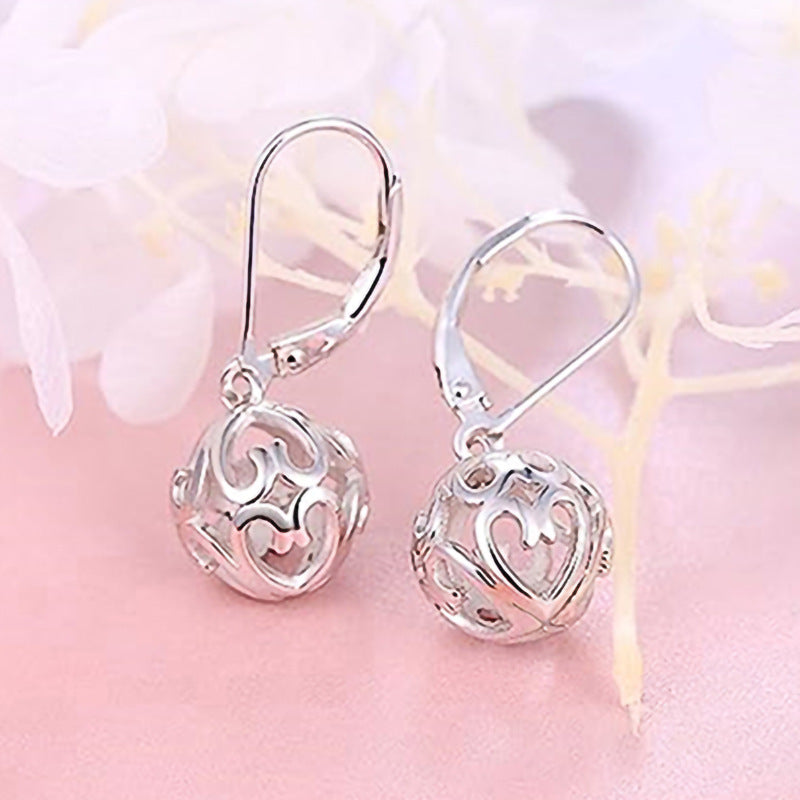 Charming Earring for Any Occasion