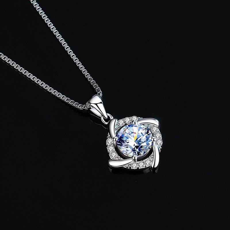 Stunning Necklace for Daily Wear