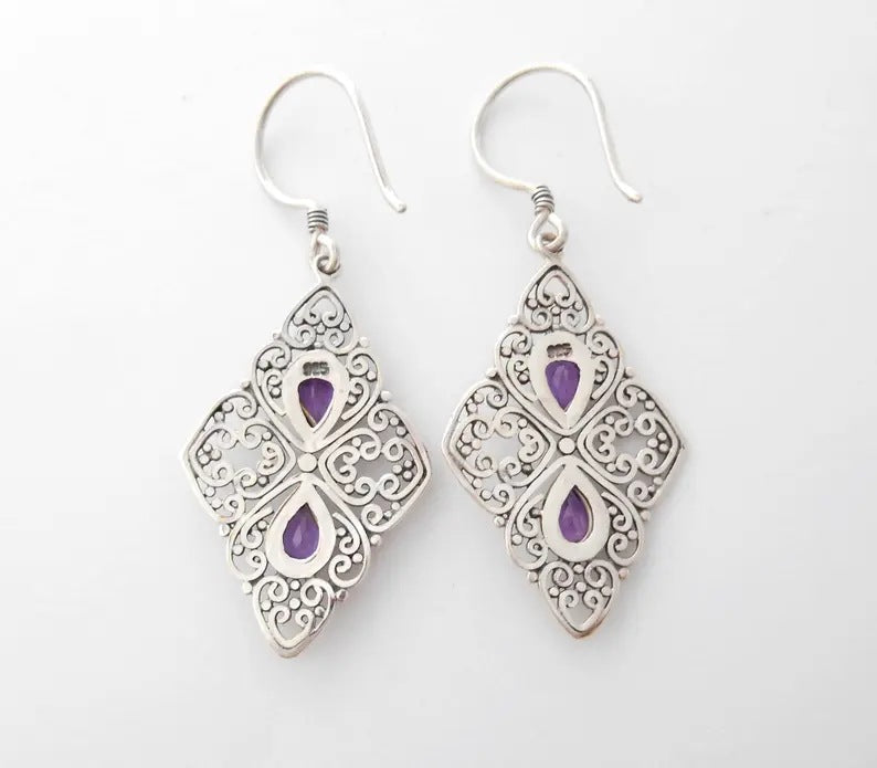 Charming Earring for Any Occasion