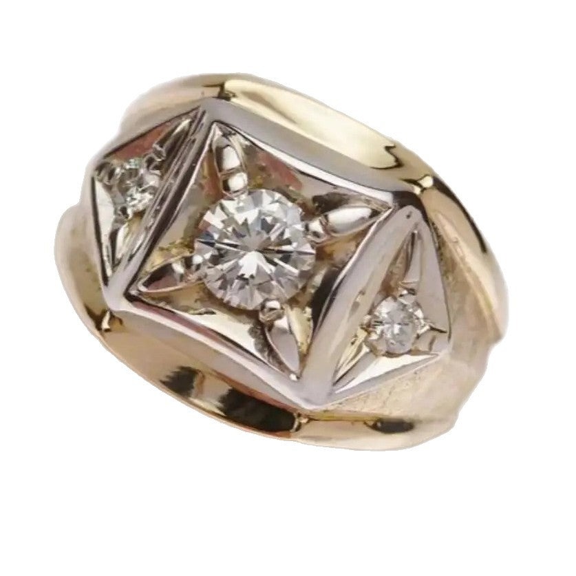 Classic Gold Ring with Timeless Appeal