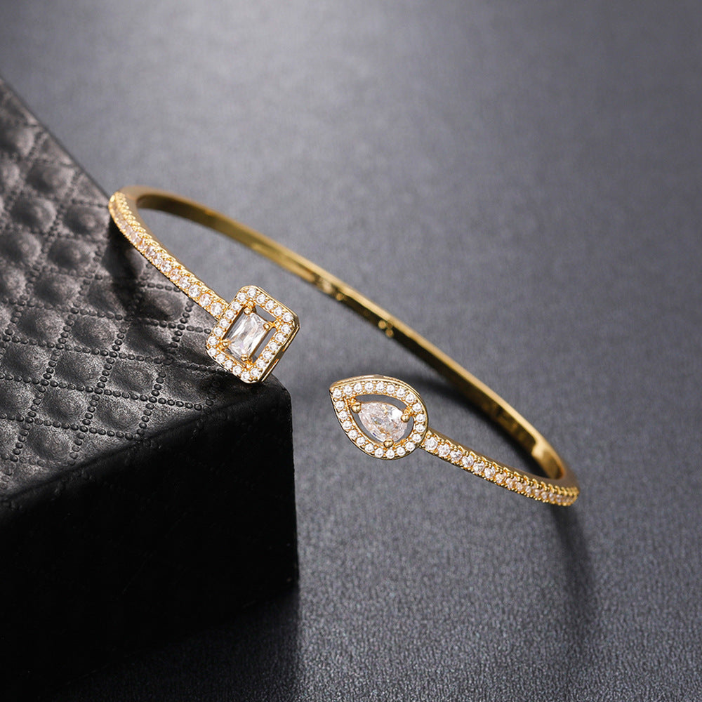 Charming Bracelet for Any Occasion