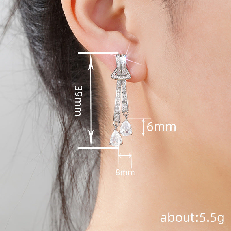 Charming Earring for Any Occasion