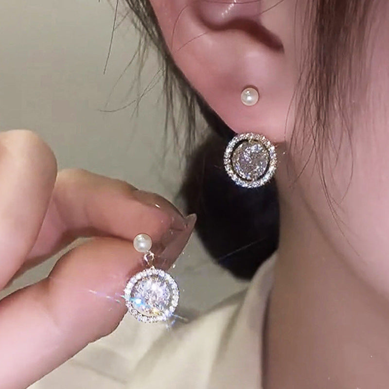 Romantic Pearl Earring for Special Moments