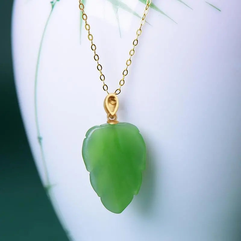 Charming Gold Necklace for Any Occasion