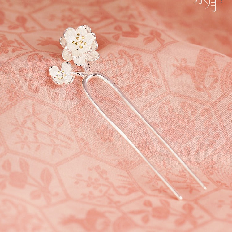 Elegant Silver Piece for Every Occasion