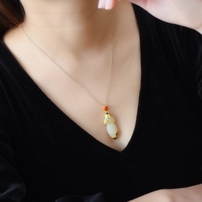 Beautiful Silver Pendant with Unique Style