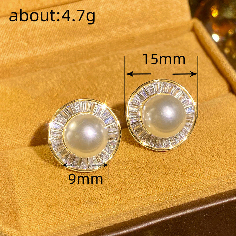 Stunning Pearl Earring for Daily Wear