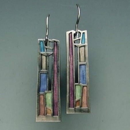 Charming Silver Earring for Any Occasion