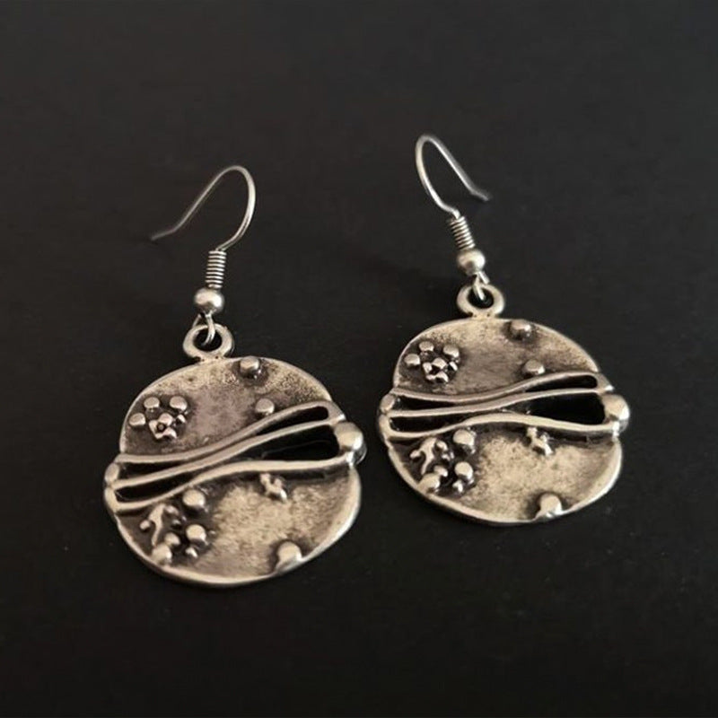 Charming Earring for Any Occasion