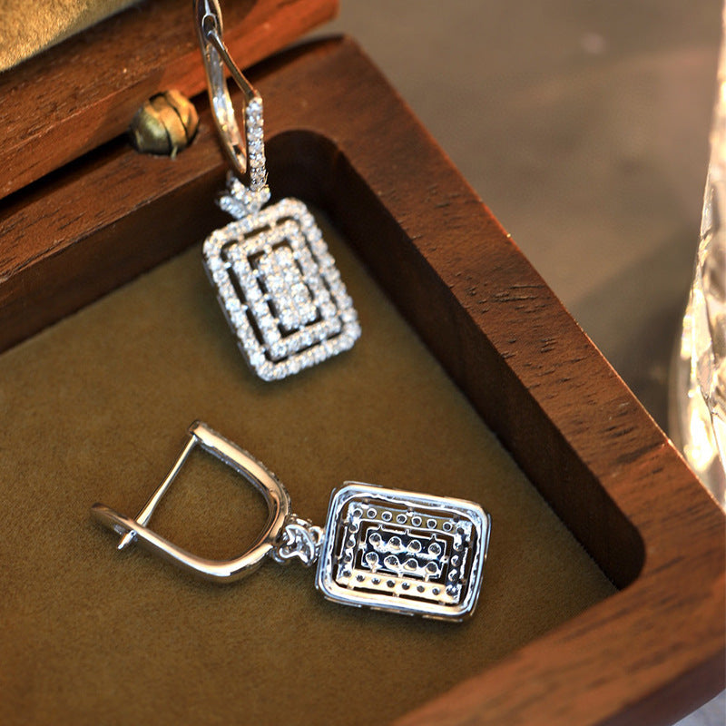 Elegant Earring for Every Occasion