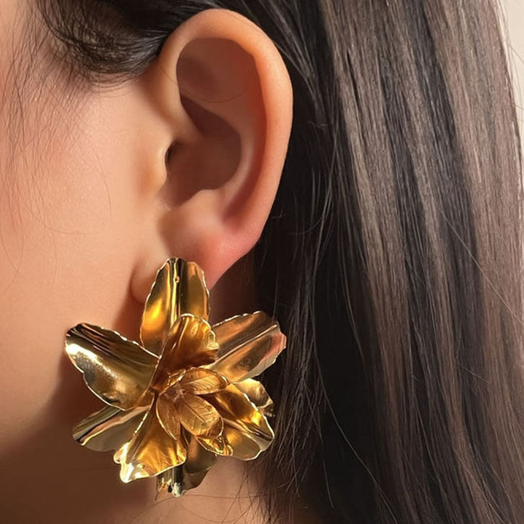 Classic Earring with Timeless Appeal