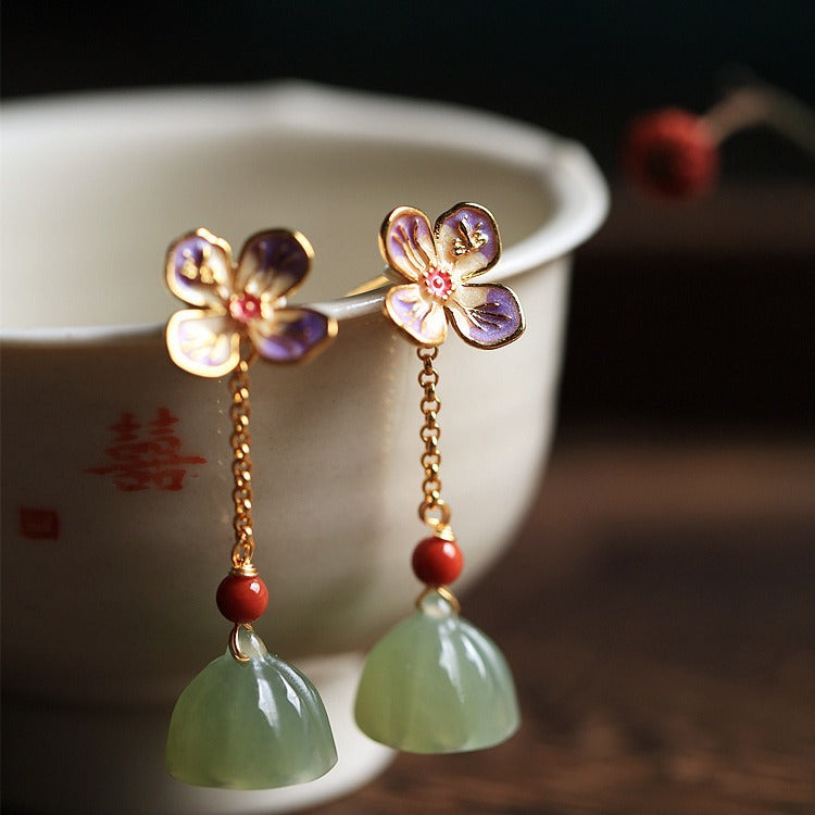 Beautiful Silver Earring with Unique Style