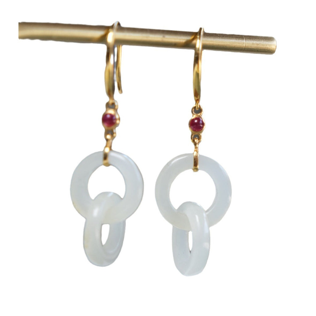 Charming Earring for Any Occasion