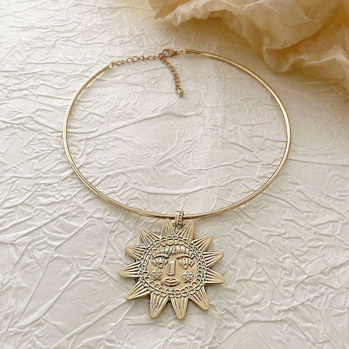 Charming Pendant for Any Occasion