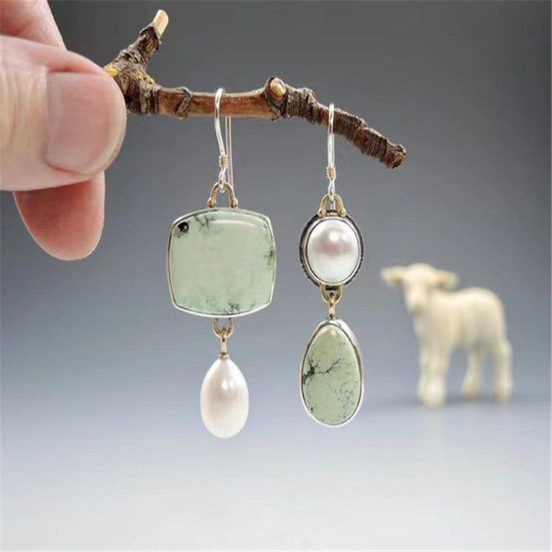 Classic Pearl Earring with Timeless Appeal