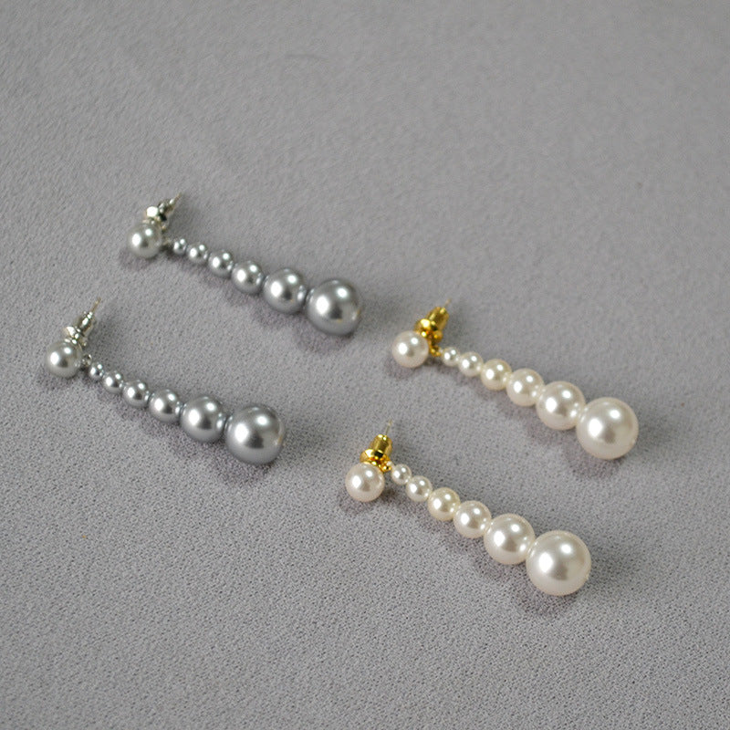 Romantic Silver Earring for Special Moments