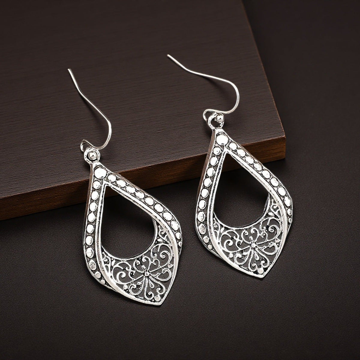 Vintage Handmade Earring