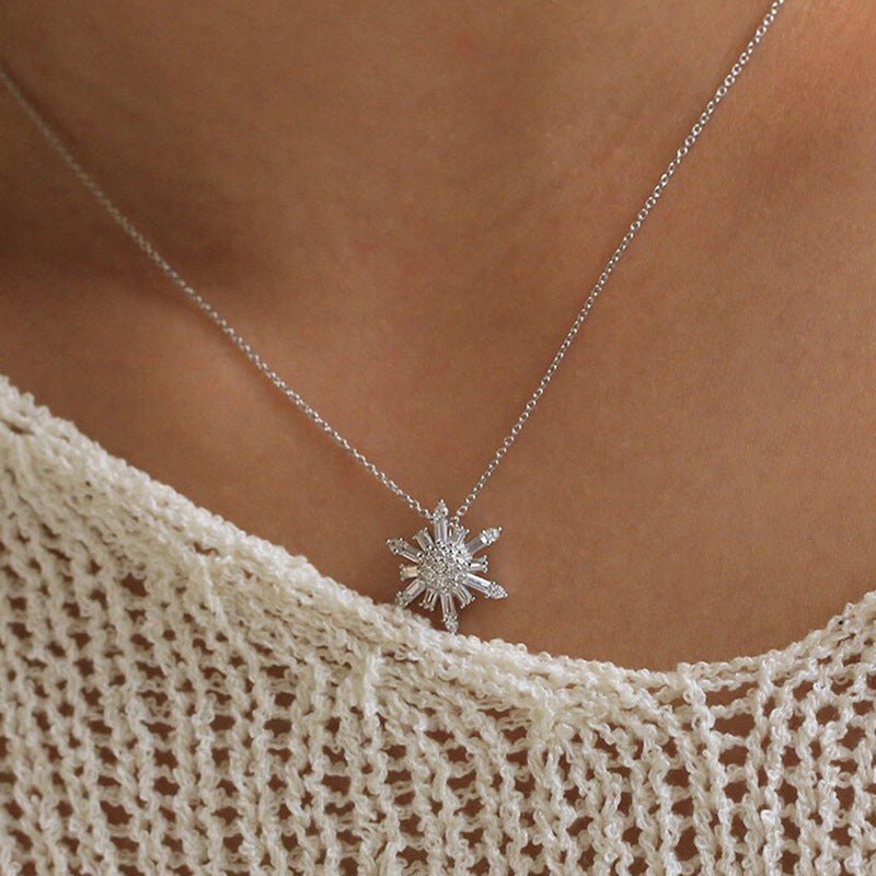 Stunning Necklace for Daily Wear