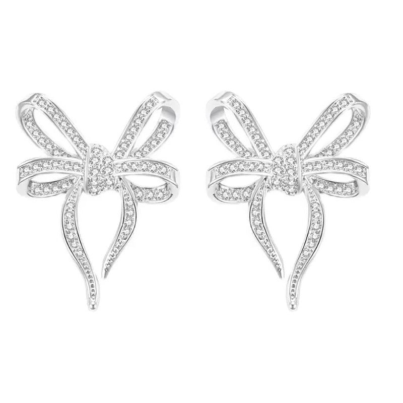 Charming Earring for Any Occasion