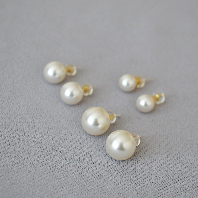 Charming Silver Earring for Any Occasion