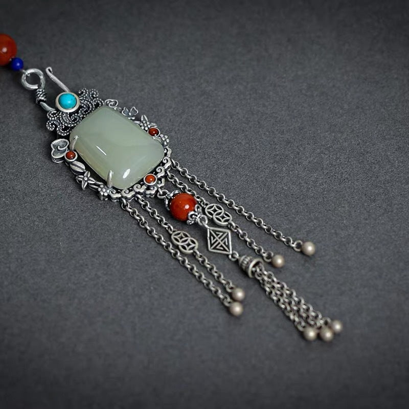 Charming Silver Necklace for Any Occasion