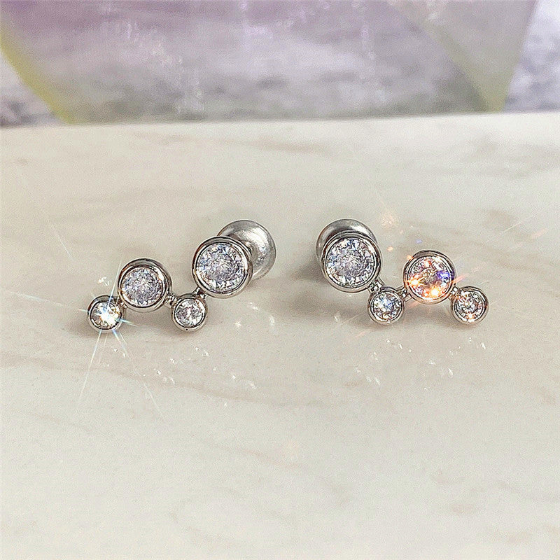 Charming Earring for Any Occasion
