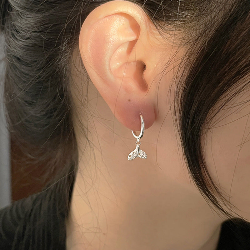 Charming Earring for Any Occasion