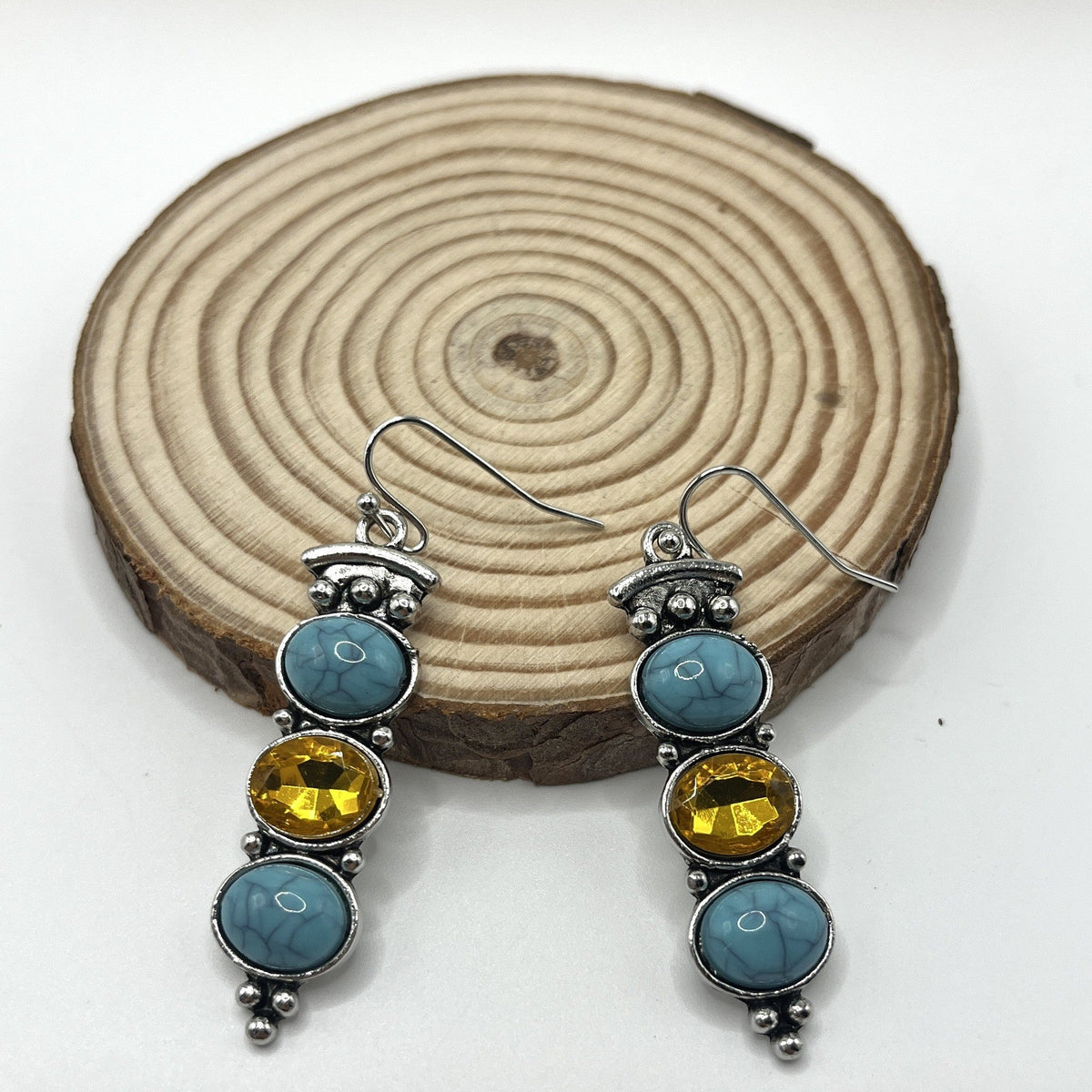 Stunning Earring for Daily Wear