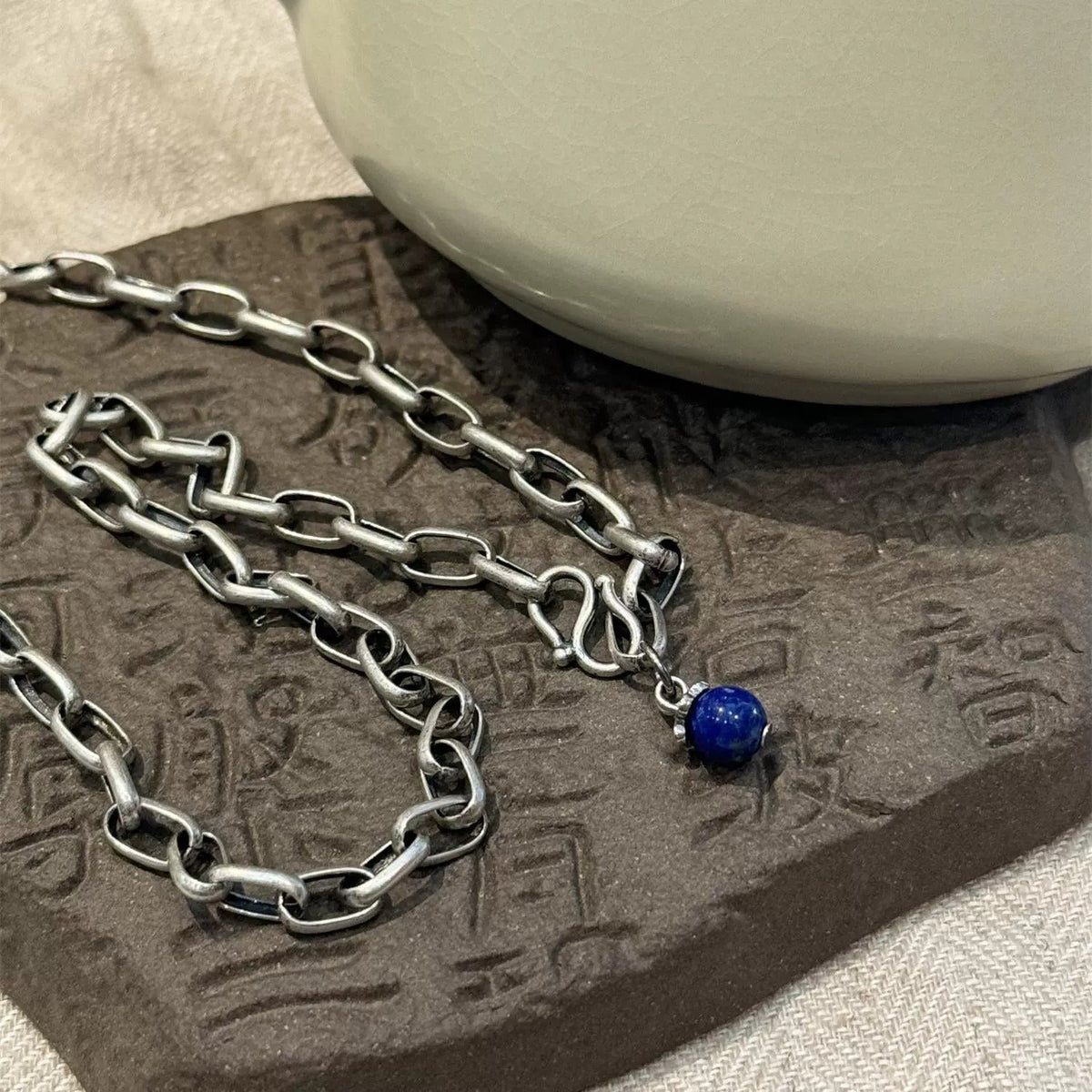 Classic Silver Necklace with Timeless Appeal