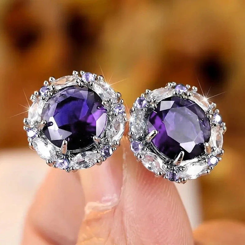 Charming Earring for Any Occasion