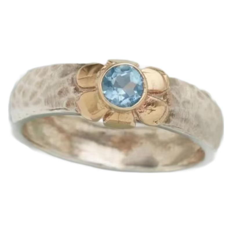 Beautiful Gold Ring with Unique Style