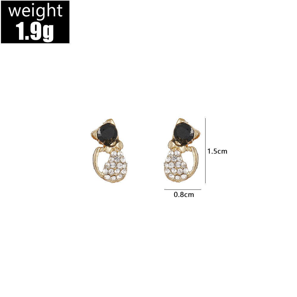 Elegant Gold Earring for Every Occasion