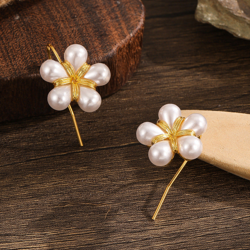 Classic Earring with Timeless Appeal
