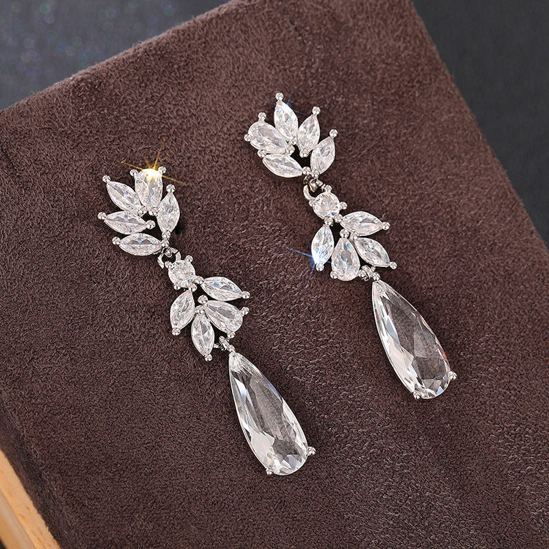 Romantic Earring for Special Moments