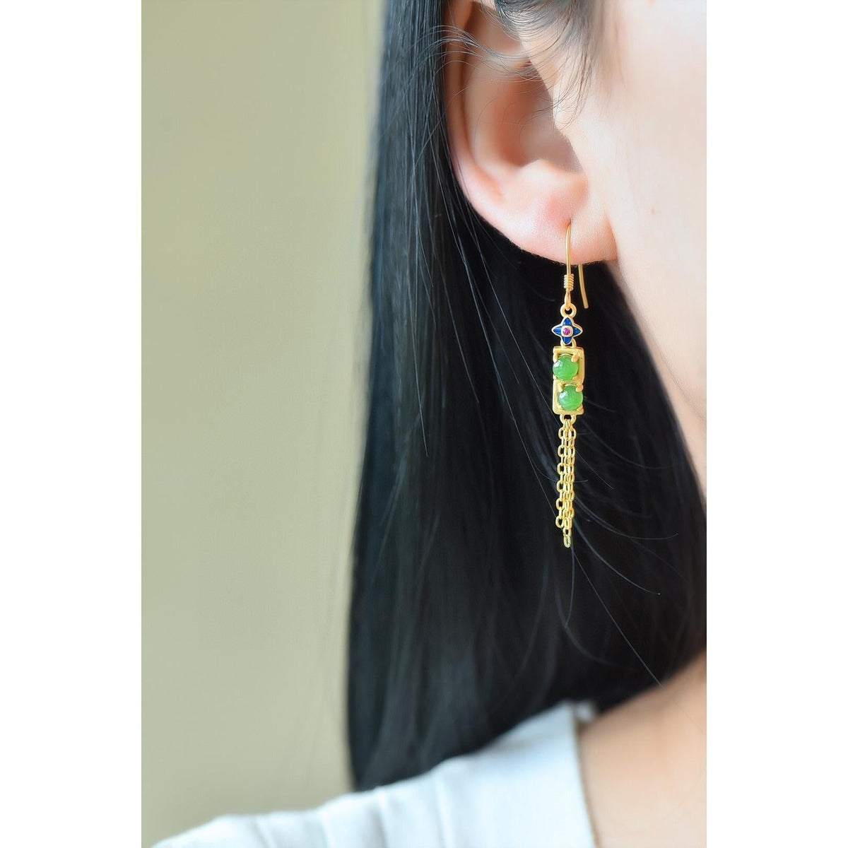 Elegant Silver Earring for Every Occasion