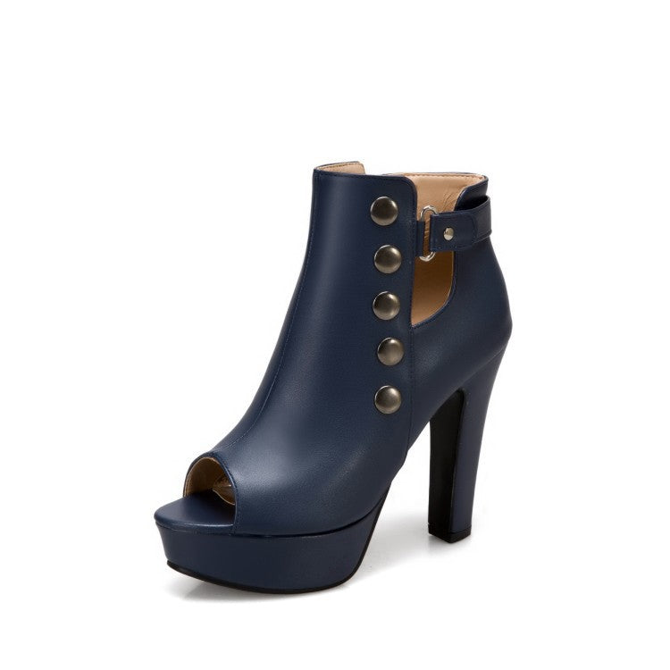 Beautifully Crafted Orthopedic Sandals