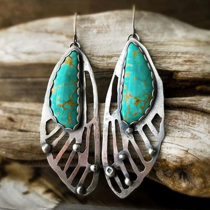 Classic Earring with Timeless Appeal