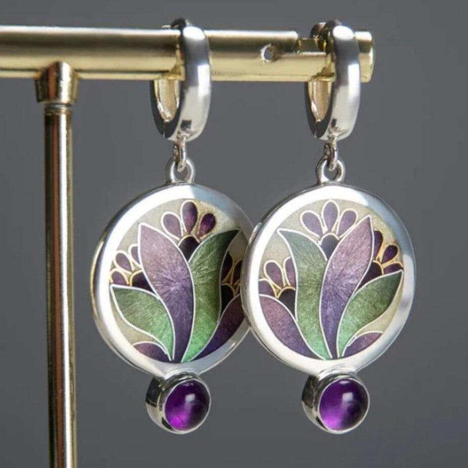 Elegant Silver Earring for Every Occasion