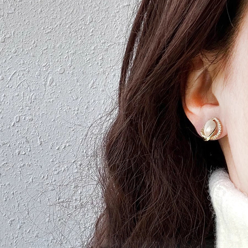 Beautiful Earring with Unique Style